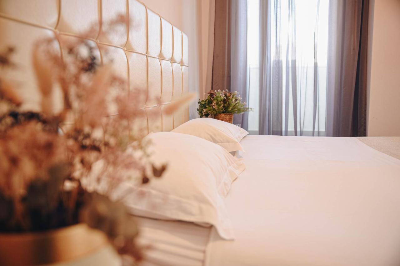 Cozy Rooftop Apartment - Your Home, Away From Home! Tirana Zewnętrze zdjęcie