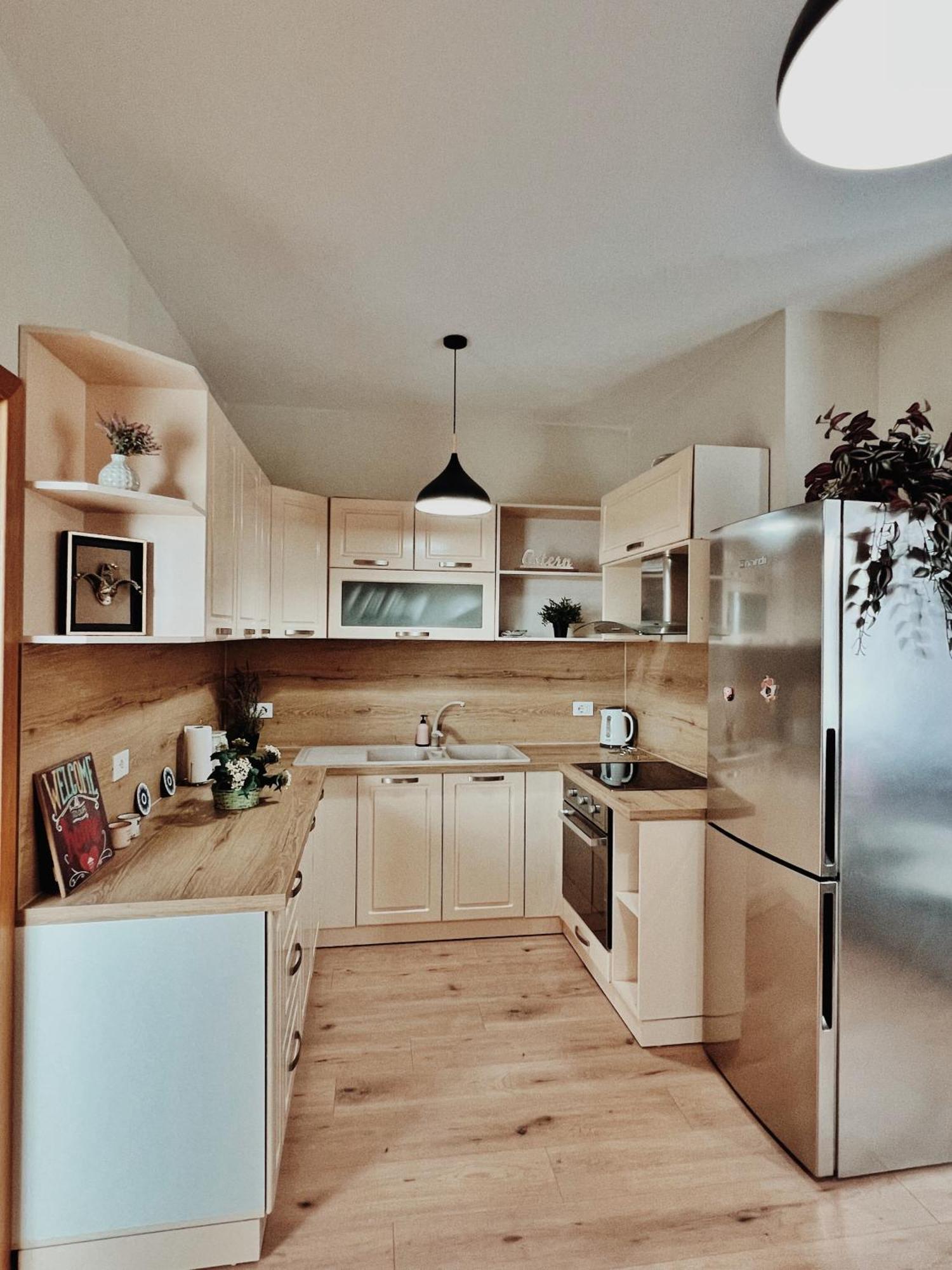 Cozy Rooftop Apartment - Your Home, Away From Home! Tirana Zewnętrze zdjęcie
